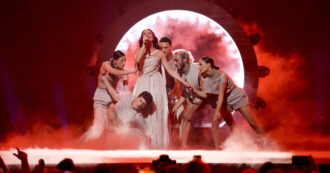 Copertina di Eurovision 2024, Eden Golan fischiata passa in Finale e schizza in alto tra gli scommettitori per la vittoria
