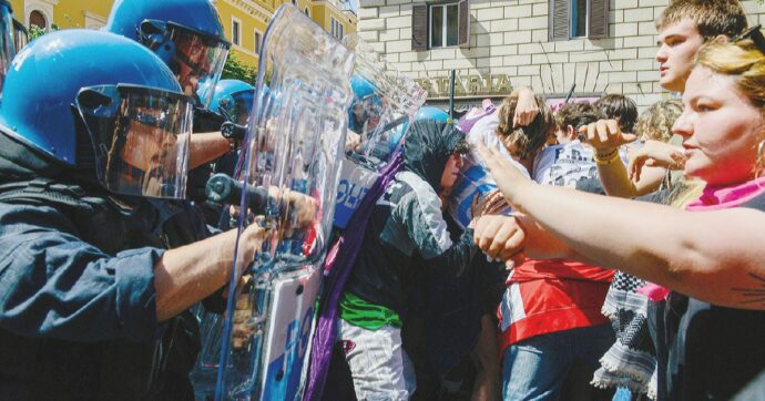 Stati generali della Natalità. Proteste e scontri: 6 feriti