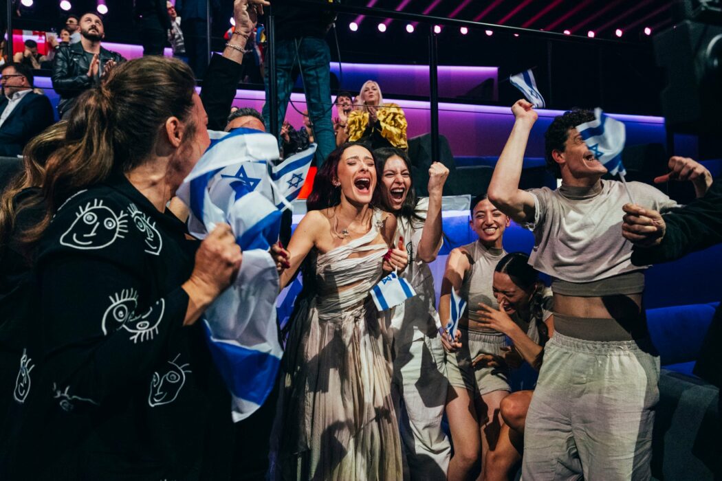 Eurovision 2024, tensioni dietro le quinte: la delegazione di Israele spostata in una stanza lontana dall’Irlanda