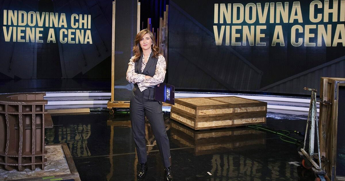 “Indovina chi viene a cena”, la Rai lascia nel limbo il programma sulla sostenibilità. Giannini: “Siamo fermi, l’azienda fa muro”