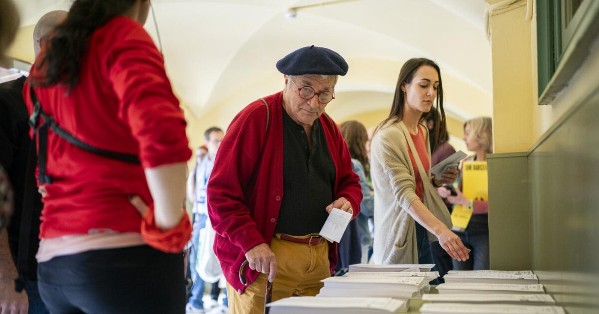 Catalogna, vince il candidato socialista Salvador Illa. Indipendentisti in minoranza per la prima volta da 13 anni