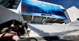 Copertina di “Fate poco Can-Cannes”: il direttore Frémaux zittisce le polemiche (e Sorrentino vale l’Oro)