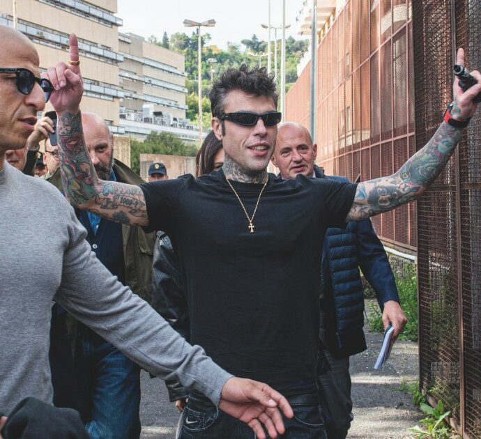 Fedez e il Codacons incredibilmente insieme a Taranto: la collaborazione inaspettata dopo anni di battaglie legali