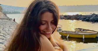 Copertina di Celeste Dalla Porta, chi è l’ammaliante ed enigmatica attrice esordiente in Parthenope di Paolo Sorrentino