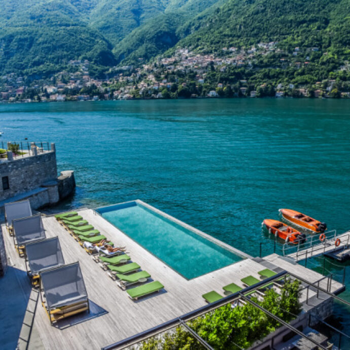 Riapre Il Sereno, l’elegante boutique hotel sulle rive iconiche del lago di Como: progettato da Patricia Urquiola, ha conquistato due chiavi nella Guida Michelin 2024