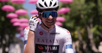 Copertina di “Il Giro d’Italia perde il suo più grande sorriso”: l’annuncio di Uijtdebroeks. Così Antonio Tiberi è la nuova maglia bianca