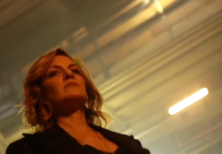 Copertina di Irene Grandi: “Vasco è il mio uomo ideale, amo tutto di lui. Se c’è mai stato qualcosa di intimo? No, non ci mai neanche passato per la testa”