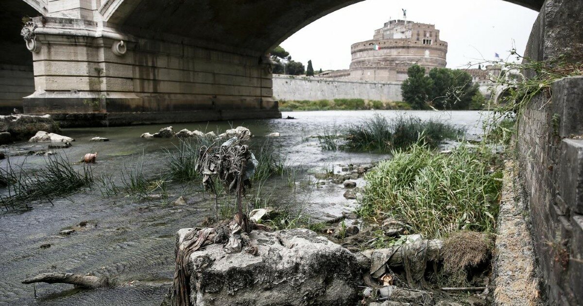 Roma, ragazzo 29enne muore dopo essere precipitato da un muretto sul Lungotevere