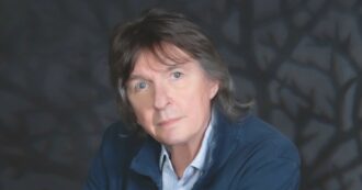 Copertina di Resto sempre un marziano