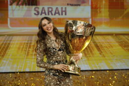 Copertina di Amici 23, trionfa la cantante Sarah: “Sono partita da zero ed è stato incredibile”. Il Premio della Critica va alla ballerina Marisol