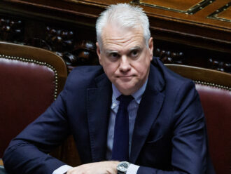 Pubblica amministrazione, il piano Zangrillo: progressioni di carriera decise dai dirigenti. “La crescita non sia basata solo sui concorsi”