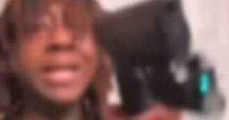 Copertina di Rapper 17enne fa un video con una pistola e si uccide per errore: la tragica morte di Rylo Huncho