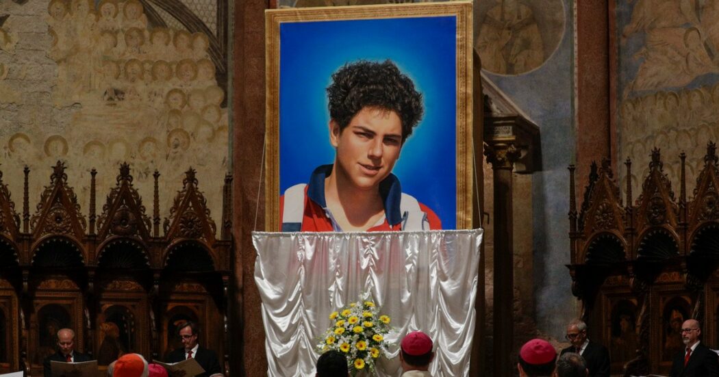 Il giovane Carlo Acutis sarà proclamato santo: morì a 15 anni per leucemia. Con lui anche don Giuseppe Allamano