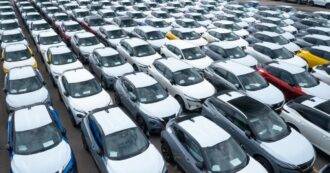 Copertina di Dazi USA al 25%, l’industria auto tedesca è sotto pressione
