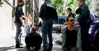 Copertina di Mi sgomenta il fermo dei giornalisti alle proteste di Ultima Generazione: è un periodo buissimo per l’Italia