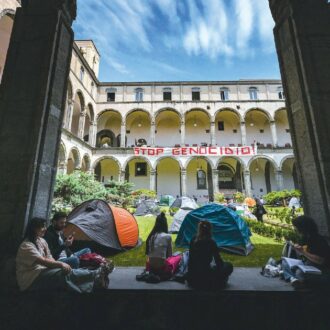 Copertina di Da Virginia Woolf a Gaza: così l’Università libera mette paura