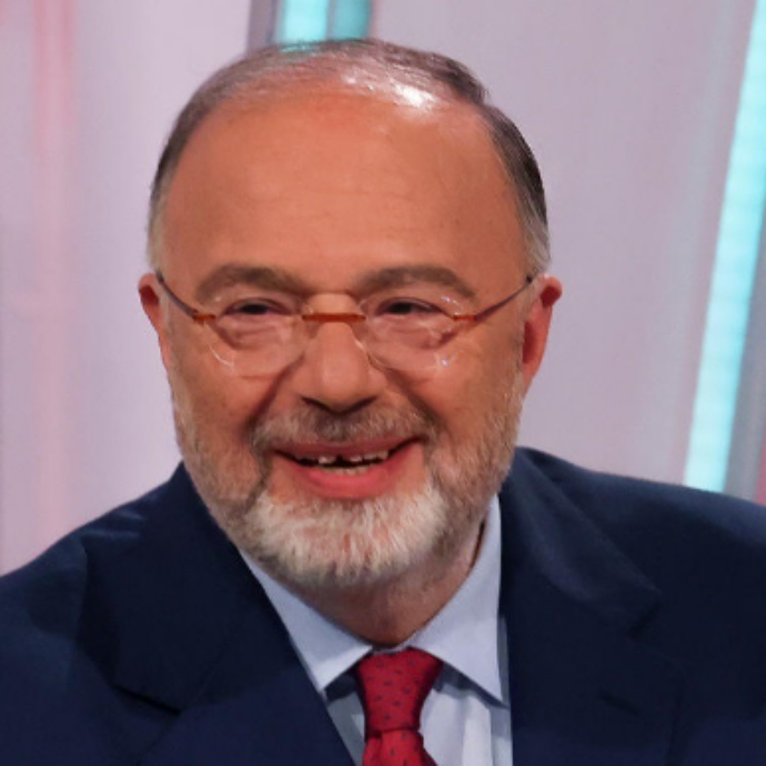 Massimo Bernardini, dopo l’addio a TvTalk: “Mi mancherà il gruppo. Difficolta? Tante. Un conduttore Rai si è lamentato senza ragione per gli ospiti Mediaset. Telemeloni? Gli altri facevano lo stesso con più stile”