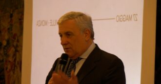 Copertina di Tajani: “Costretti a bloccare la vendita di armi a Israele, finita la guerra a Gaza possiamo tranquillamente ricominciare” – Video