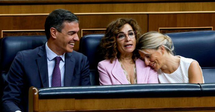 Sánchez porta a casa l’amnistia per i catalani e salva il governo