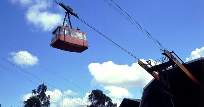 Milano-Cortina, la cabinovia di Socrepes sorgerà su un terreno franoso: al Tar i ricorsi dei residenti