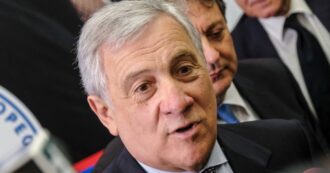 Copertina di Tajani, messaggio agli alleati: “Ok a Kiev per colpire in Russia? Rischio di terza guerra mondiale”. Ma annuncia nuovi aiuti militari all’Ucraina