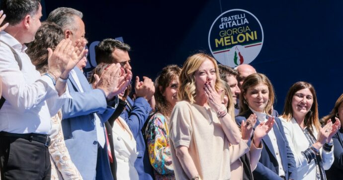 Tra lotta armata e tartine, Meloni teme gli astenuti