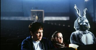 Copertina di Il film cult Donnie Darko torna nelle sale italiane per tre giorni restaurato. Vent’anni dopo la director’s cut di 134 minuti
