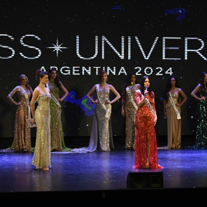 “Le donne trans e sposate possono competere, ma non possono vincere”. Miss Universo nella bufera per un video registrato di nascosto durante una riunione