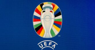 Copertina di Le incredibili multe della Germania per Euro 2024: indossi una maglia tarocca? Rischi una sanzione da 5000 euro