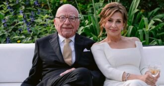 Copertina di Rupert Murdoch si è sposato per la quinta volta a 93 anni: ecco chi è la nuova moglie dell’imprenditore