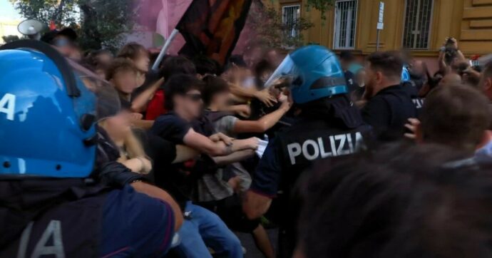 Violenze durante due sgomberi a Bologna, 23 misure per studenti e attivisti: “Colpirono gli agenti”