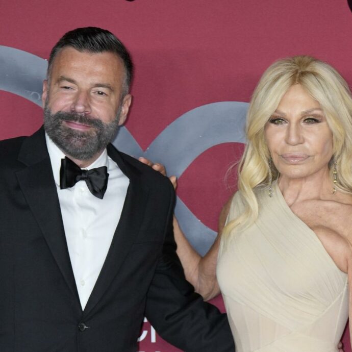 Donatella Versace e l’endorsement per Zan alle elezioni europee: ecco perché ha scelto il deputato Pd