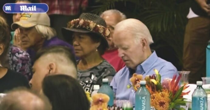 Il Wall Street Journal: “Joe Biden non è più in grado, si addormenta”