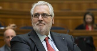 Copertina di Torino, guerra per la ricca Fondazione Crt: sette indagati, il Tesoro vuole commissariare