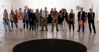 Copertina di Immersione in “Marina”, diventata un ologramma