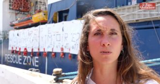 Copertina di Geo Barents a Genova con 165 migranti, l’equipaggio ricorda le vittime dell’ultimo naufragio: “Morti per la gestione delle frontiere”