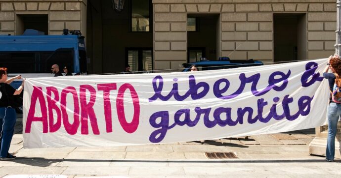 Apre la stanza d’ascolto al Sant’Anna di Torino: la legge 194 nelle mani degli anti-abortisti