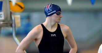 Copertina di Lia Thomas perde la causa legale: la nuotatrice transgender non potrà partecipare alle Olimpiadi di Parigi