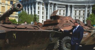 Copertina di G7, David Cameron: “Se giochiamo tutte le carte e aspettiamo, Kiev può vincere”