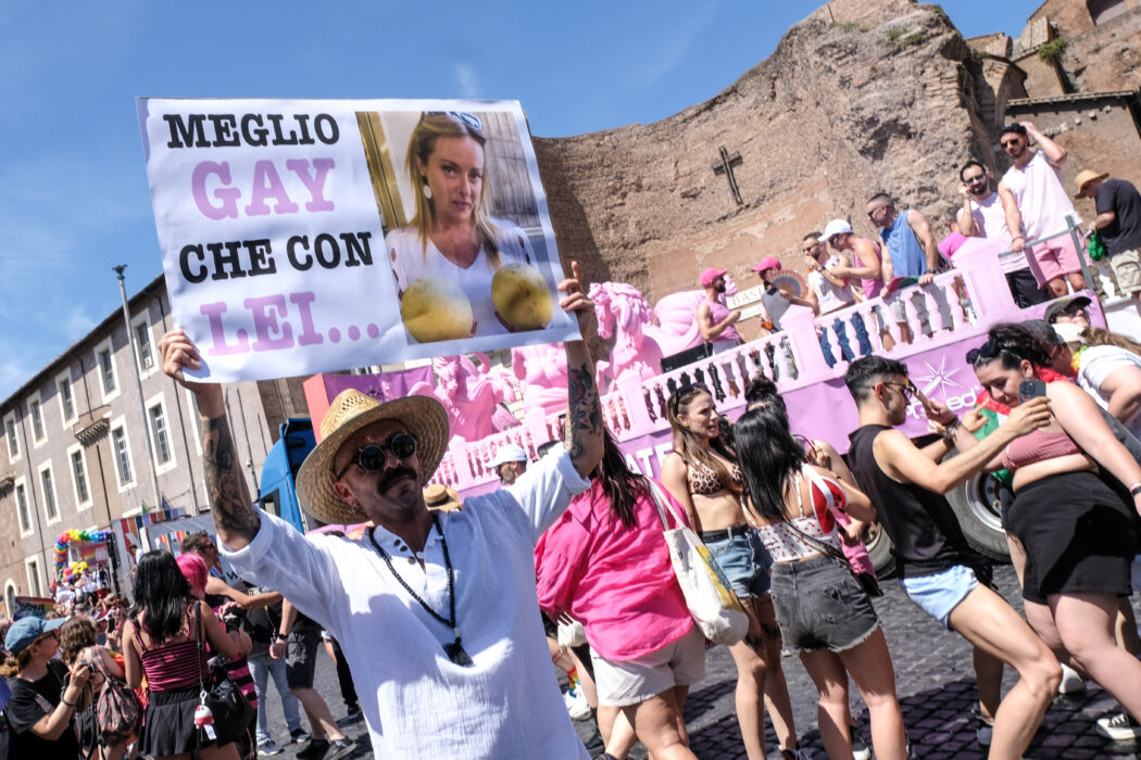 (foto Mauro Scrobogna /LaPresse)

Gay Pride prade in Rome, Saturday,  June 15 2024 (Photo by Mauro Scrobogna / LaPresse)