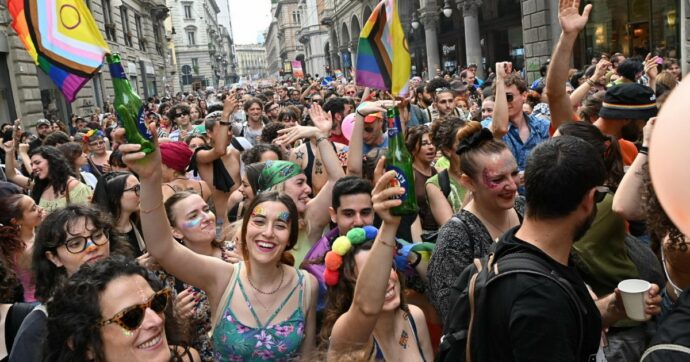 Frociaggine, Meloni e Israele: il Pride fa 30 anni (c’è Schlein)