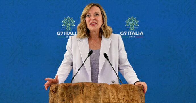 Meloni, ok a Ursula. E difende i picchiatori di Montecitorio