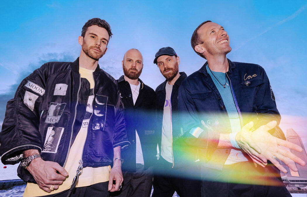 Coldplay proteggono la natura: dopo il tour eco-sostenibile realizzeranno i vinili del nuovo album “Moon Music” con bottiglie di plastica riciclate