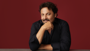 Copertina di Enrico Brignano e l’omaggio a Gigi Proietti con I 7 re di Roma: “L’uomo è sempre alla ricerca della libertà”. Ecco le date del tour teatrale