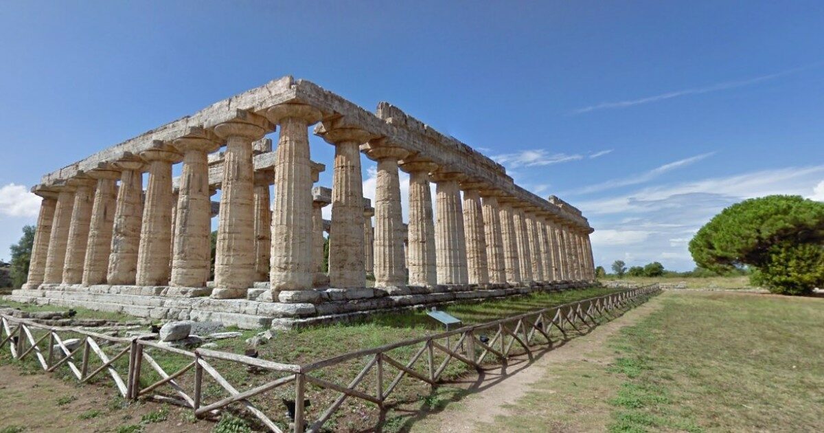 Paestum e gli “affitti speciali” (anche per servizi fotografici). Le tariffe e il “menù” degli spazi da scegliere, dal Tempio di Nettuno al Giardino di Hera