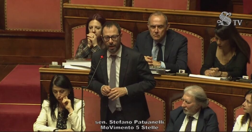 Premierato, Patuanelli (M5s) alla maggioranza: “Fermeremo la riforma con il referendum. Sarà l’inizio del vostro declino politico”