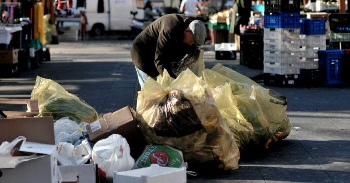 Copertina di 2023, record di povertà assoluta tra i minori: quasi 1,3 milioni. Boom anche per dipendenti e operai. Forte aumento dell’indigenza nel Nord
