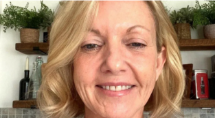 Copertina di “Mi sentivo come se fossi stata collegata alla corrente, poi ho scoperto che era un tumore del sangue”