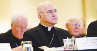 Copertina di “Papa, che fai, mi cacci?”: Viganò accusato di uno “scisma”