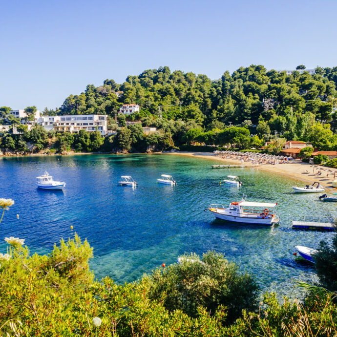 Vacanze in Grecia tra tramonti, siti archeologici e spiagge incredibili